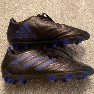Boys soccer cleats